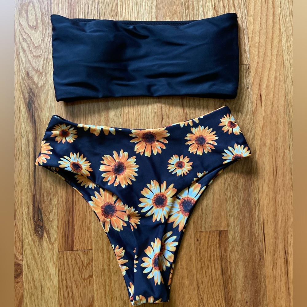 Flower bikini